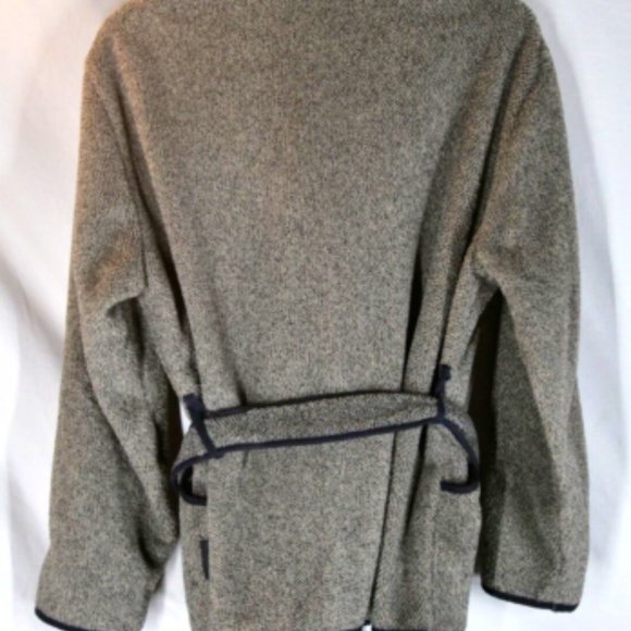 Vintage Woolrich Gray Polyester Belted Coat Made In USA Size Medium Woman - Picture 2 of 6